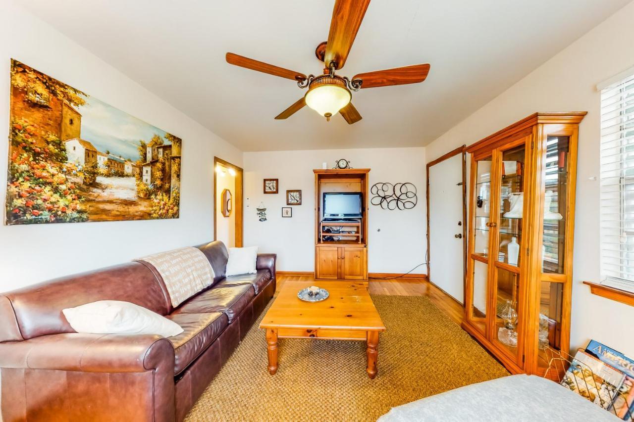 Backyard Escape Apartment Galveston Exterior foto